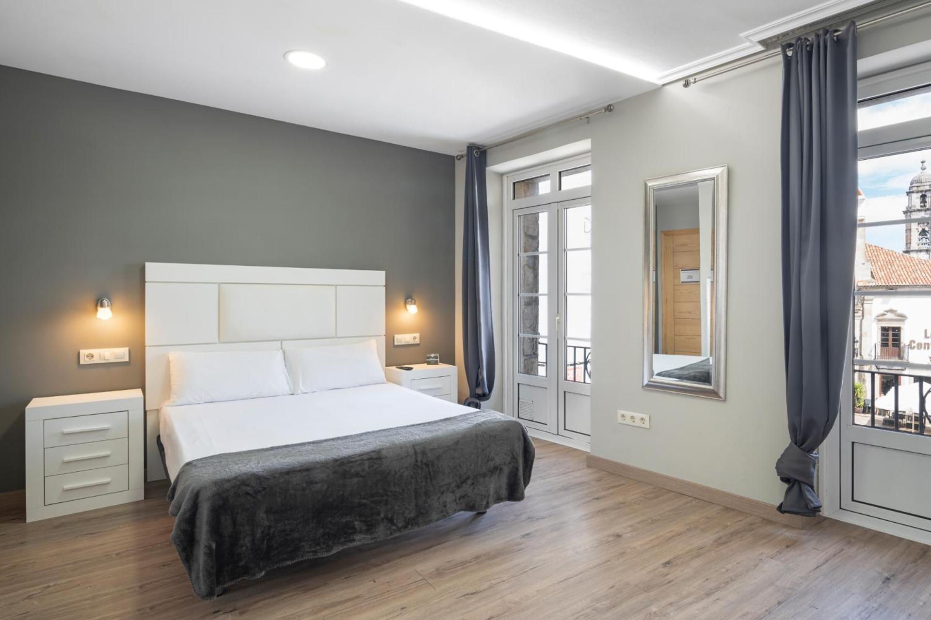 Hotel Alda Puerta Del Sol 比戈 外观 照片
