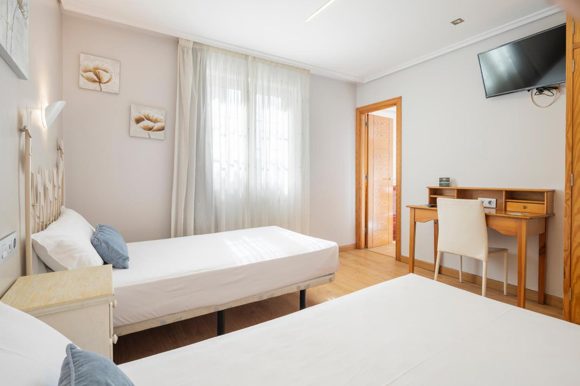 Hotel Alda Puerta Del Sol 比戈 外观 照片