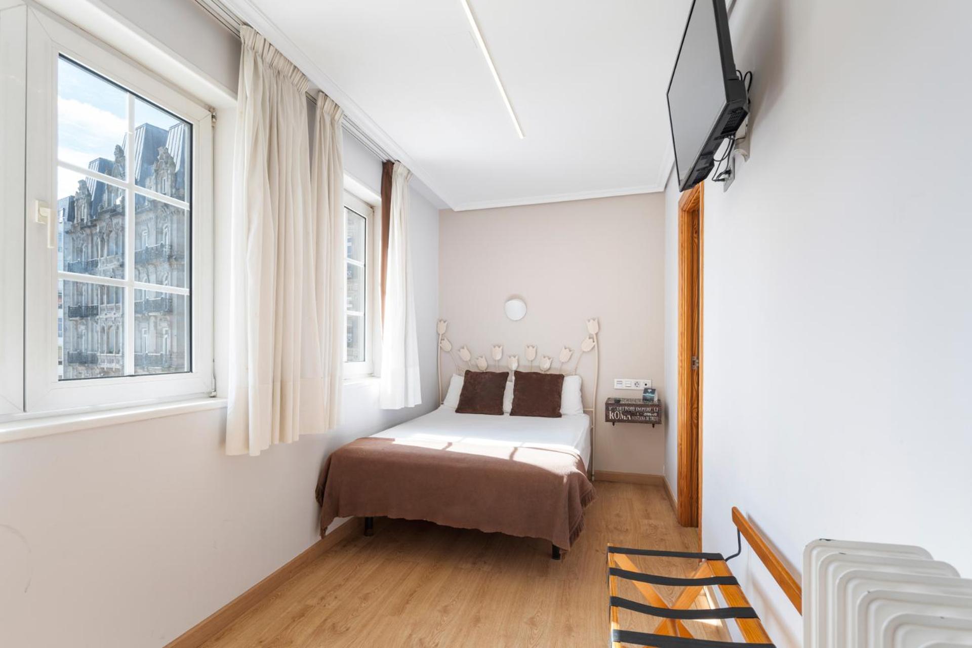 Hotel Alda Puerta Del Sol 比戈 外观 照片